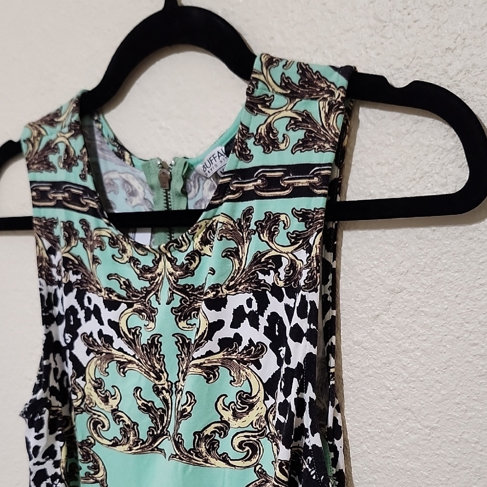 Buffalo David Bitton Graphic Sleeveless Green and Black Tank Top - Picture 6 of 11